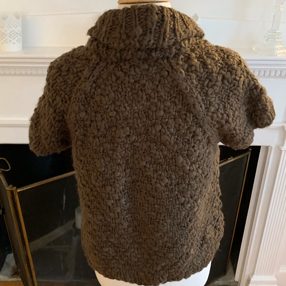 VIVIENNE TAM cozy chunky short sleeve NWOT - Picture 4 of 6